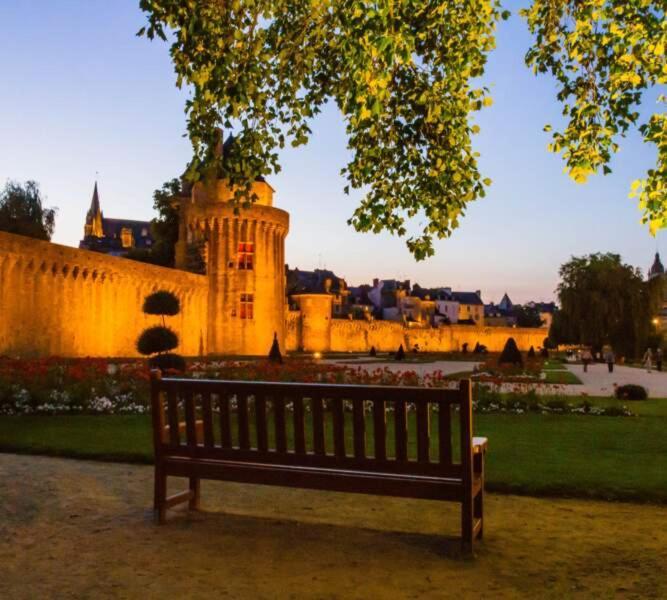 ואנה Appartement Cosy Le Saint Gildas, A Proximite Immediate Centre Ville, Place De Stationnement, Netflix מראה חיצוני תמונה